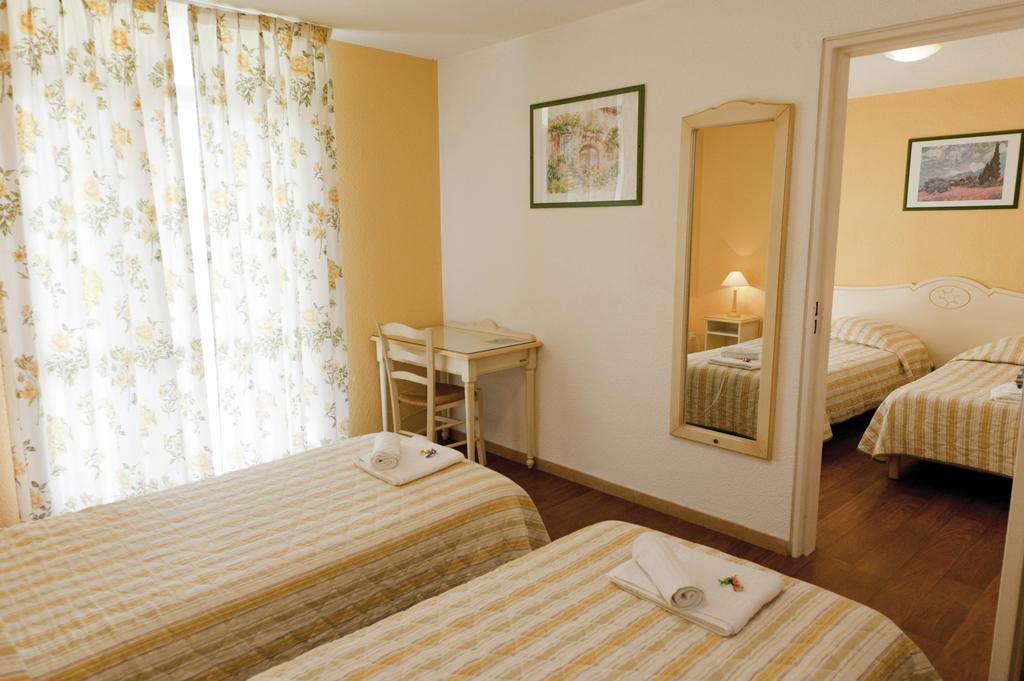 Vtf Les Florans Hotel Bédoin Buitenkant foto