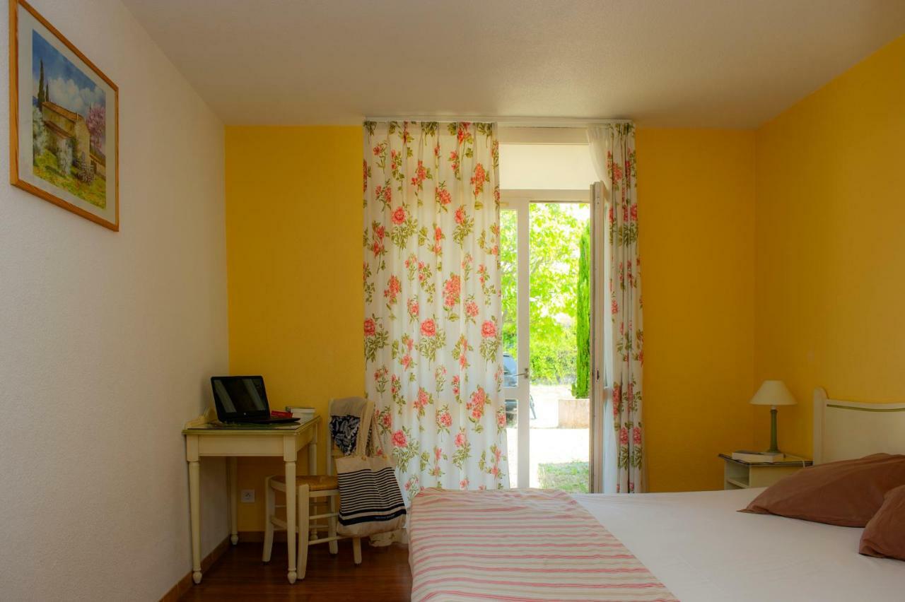 Vtf Les Florans Hotel Bédoin Buitenkant foto